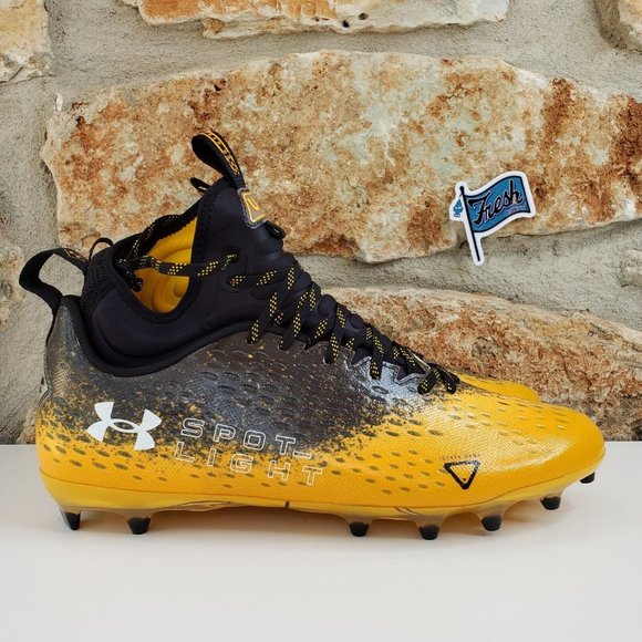 Under Armour Spotlight Lux MC 2.0 Football Cleats Size 13 Black Gold 3025082-002 - Picture 5 of 13